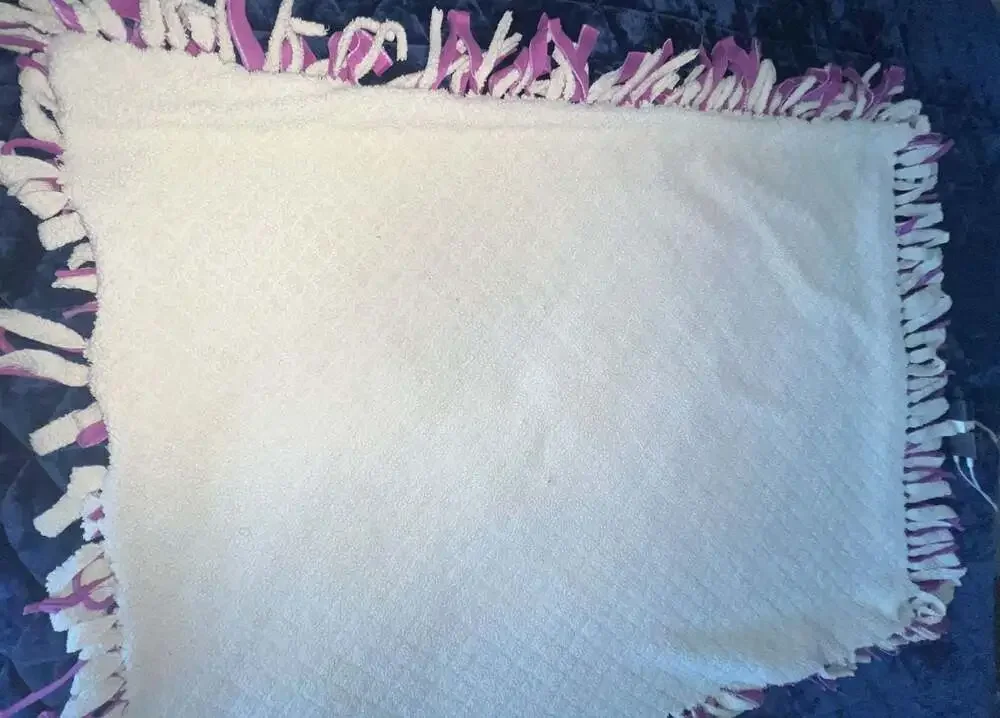 Disney Frozen Anna and Elsa Handmade Fleece Tie-Edge Blanket